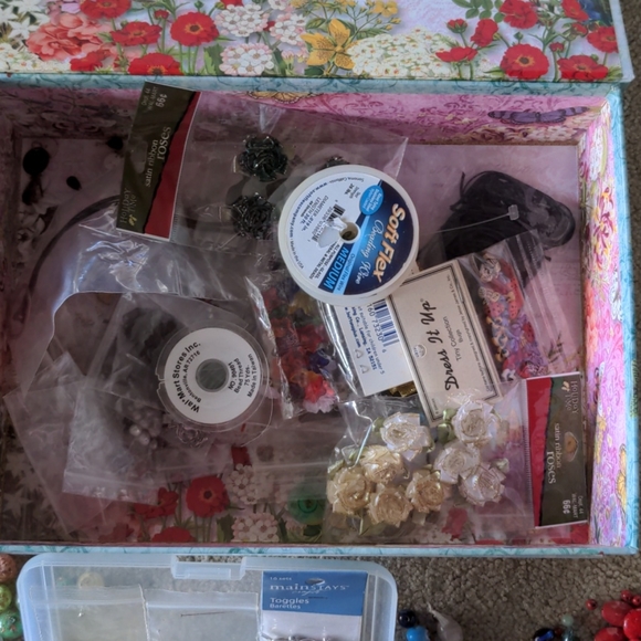 CRAFTERS Collection🦋 - Picture 8 of 10